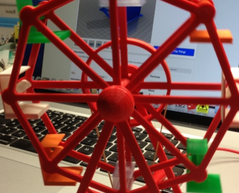 3D打印摩天轮需要提前设计模型吗